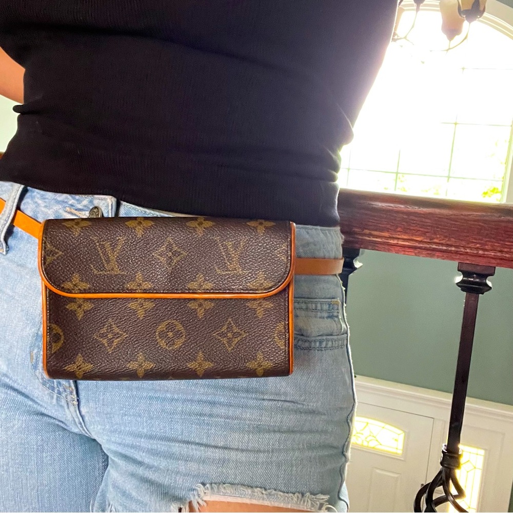 LOUIS VUITTON Pochette Florentine Waist Bag Bumbag XS